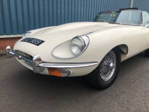 Image 5/11 de Jaguar E-Type (1969)