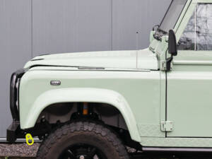 Image 9/41 of Land Rover 90 (1990)