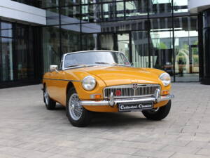 Image 46/53 of MG MGB (1973)