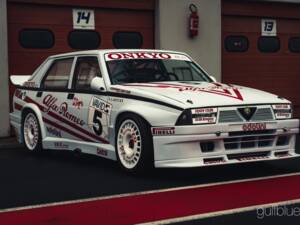 Afbeelding 16/81 van Alfa Romeo 75 1.8 Turbo (1990)