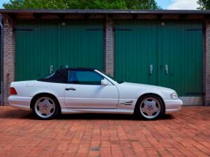 Image 2/171 of Mercedes-Benz SL 600 (1996)