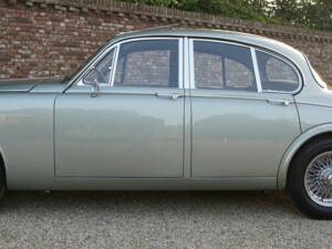 Image 30/50 of Jaguar Mk II 3.4 (1964)