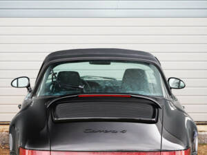 Image 9/57 of Porsche 911 Carrera 4 (1992)