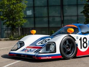 Image 15/50 of Aston Martin AMR1 (1989)