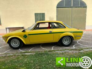 Imagen 3/10 de Alfa Romeo Giulia 1600 Sprint GT (1965)