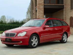 Image 1/50 of Mercedes-Benz C 220 CDI (2003)