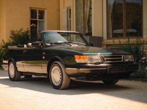 Bild 32/45 von Saab 900 S (1992)