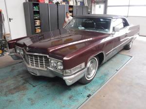 Image 16/40 of Cadillac DeVille Convertible (1969)