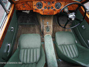 Image 5/23 of Jaguar XK 120 DHC (1954)