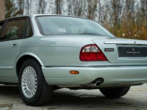 Immagine 30/50 di Jaguar XJ 8 Sovereign (1997)