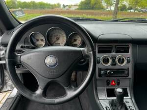 Image 13/18 of Mercedes-Benz SLK 200 Kompressor (2002)