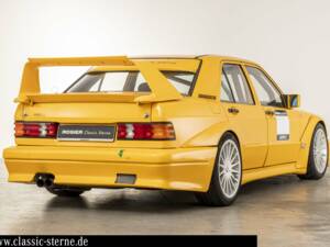 Immagine 2/15 di Mercedes-Benz 190 E 2.5-16 Evolution II (1990)