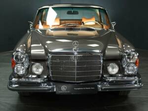 Image 9/30 of Mercedes-Benz 280 SE 3,5 (1970)