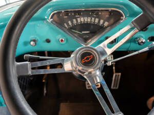 Image 12/38 of Chevrolet Apache Stepside (1958)