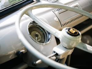 Imagen 15/46 de Volkswagen T1 Samba 1.5 (1966)