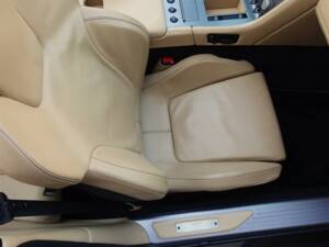 Bild 67/99 von Aston Martin DB 9 Volante (2006)