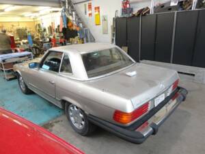 Image 1/29 of Mercedes-Benz 450 SL (1976)