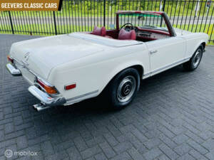 Image 7/20 de Mercedes-Benz 280 SL (1970)