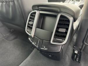 Bild 36/63 von Porsche Cayenne Turbo (2010)