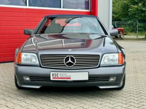 Bild 7/56 von Mercedes-Benz SL 500 (1995)