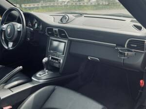 Image 22/53 of Porsche 911 Turbo (2007)