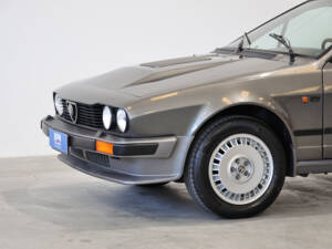 Bild 16/34 von Alfa Romeo GTV 6 2.5 (1986)