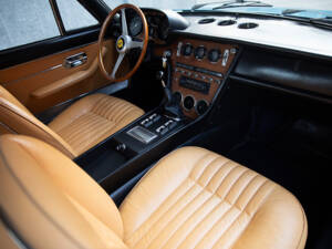 Image 30/40 of Ferrari 365 GT 2+2 (1969)