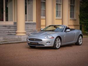 Image 3/31 of Jaguar XK 4.2 (2006)