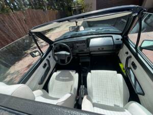 Image 22/39 de Volkswagen Golf I Cabrio GLi 1.8 (1990)