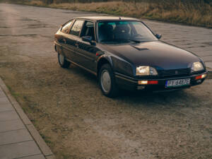 Image 24/74 of Citroën CX 25 GTI Turbo 2 (1988)