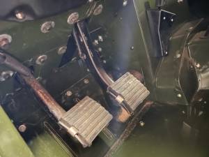 Image 14/25 of Land Rover 88 (1975)