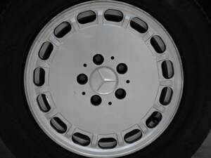 Image 11/15 of Mercedes-Benz 560 SL (1988)