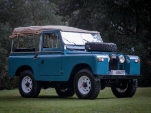 Image 4/48 of Land Rover 88 (1967)