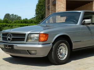Image 9/50 de Mercedes-Benz 380 SEC (1982)