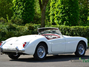 Image 4/50 of MG MGA 1600 (1960)