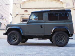 Bild 11/17 von Land Rover Defender 90 Heritage (2006)