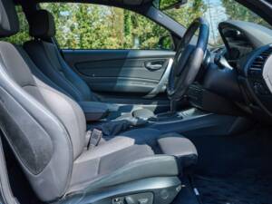 Bild 23/29 von BMW 135i (2010)