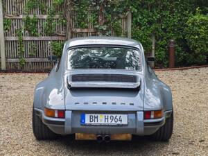 Image 51/100 of Porsche 911 Carrera 2 (1989)