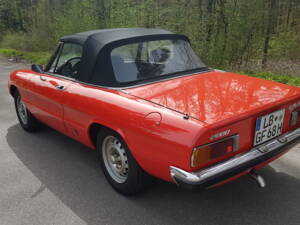 Image 6/11 de Alfa Romeo 2000 Spider Veloce (1980)