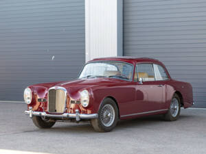 Image 1/36 of Alvis TF 21 (1966)