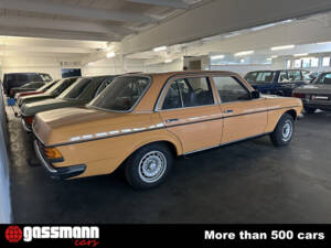 Image 5/15 de Mercedes-Benz 300 D (1977)