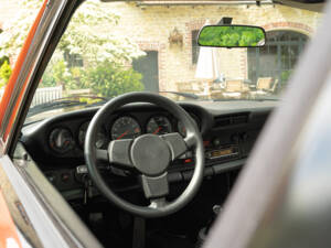 Image 47/90 of Porsche 911 Carrera 3.0 (1977)