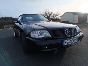 Image 2/55 of Mercedes-Benz 500 SL (1992)