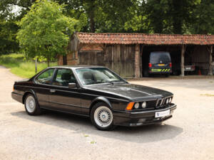 Image 3/99 of BMW M 635 CSi (1988)