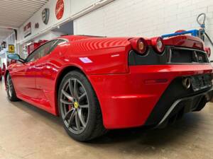 Imagen 10/16 de Ferrari 430 Scuderia (2008)