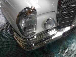 Afbeelding 14/50 van Mercedes-Benz 220 SE b (1963)