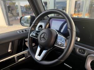 Image 26/30 of Mercedes-Benz G 500 (LWB) (2023)