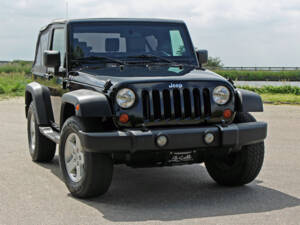 Immagine 25/26 di Jeep Wrangler 3.8 (2009)