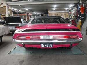 Image 5/50 de Dodge Challenger R&#x2F;T 440 Six-Pack (1970)