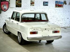 Image 2/69 of Alfa Romeo Giulia Nuova Super 1600 (1975)